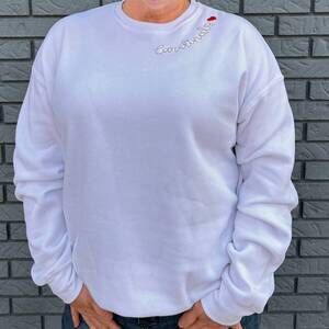 NEW TOWN PRIDE crewneck sweatshirt top in white